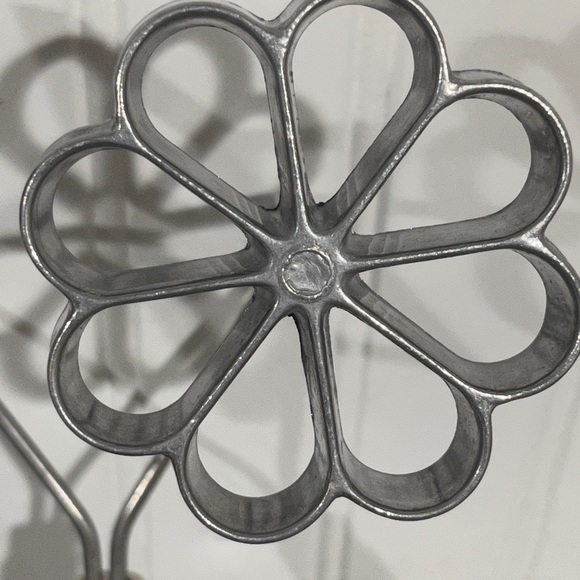 Vintage Nordic Ware Timbale Iron( Patty Shell) and Rosette Iron mold 1960’s - Picture 7 of 11